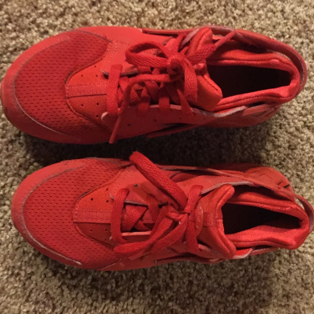 Nike youth shoes